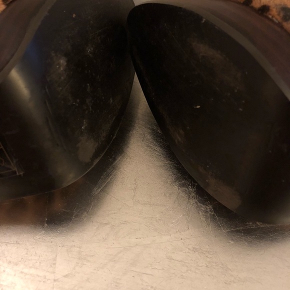 N.Y.L.A LANVIN Leopard Pumps - Picture 6 of 8